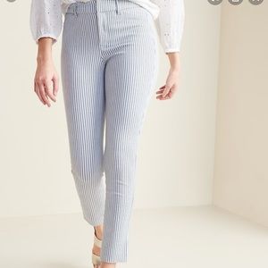 Old Navy Pixie Pants size 6P